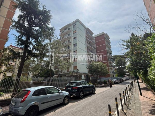appartamento in vendita a Napoli in zona Capodimonte / Colli Aminei