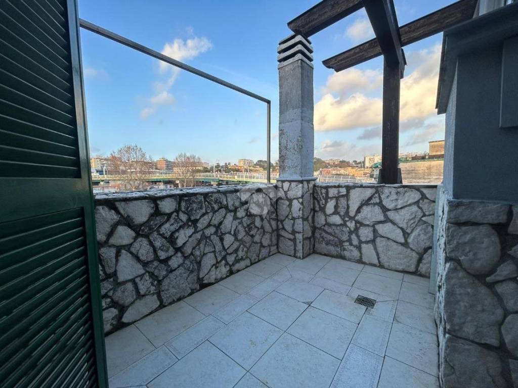 appartamento in vendita a Napoli