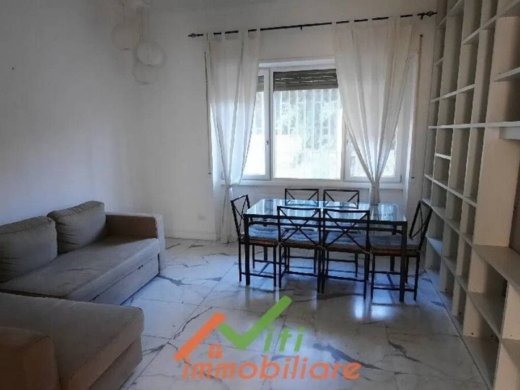 appartamento in vendita a Napoli in zona Posillipo