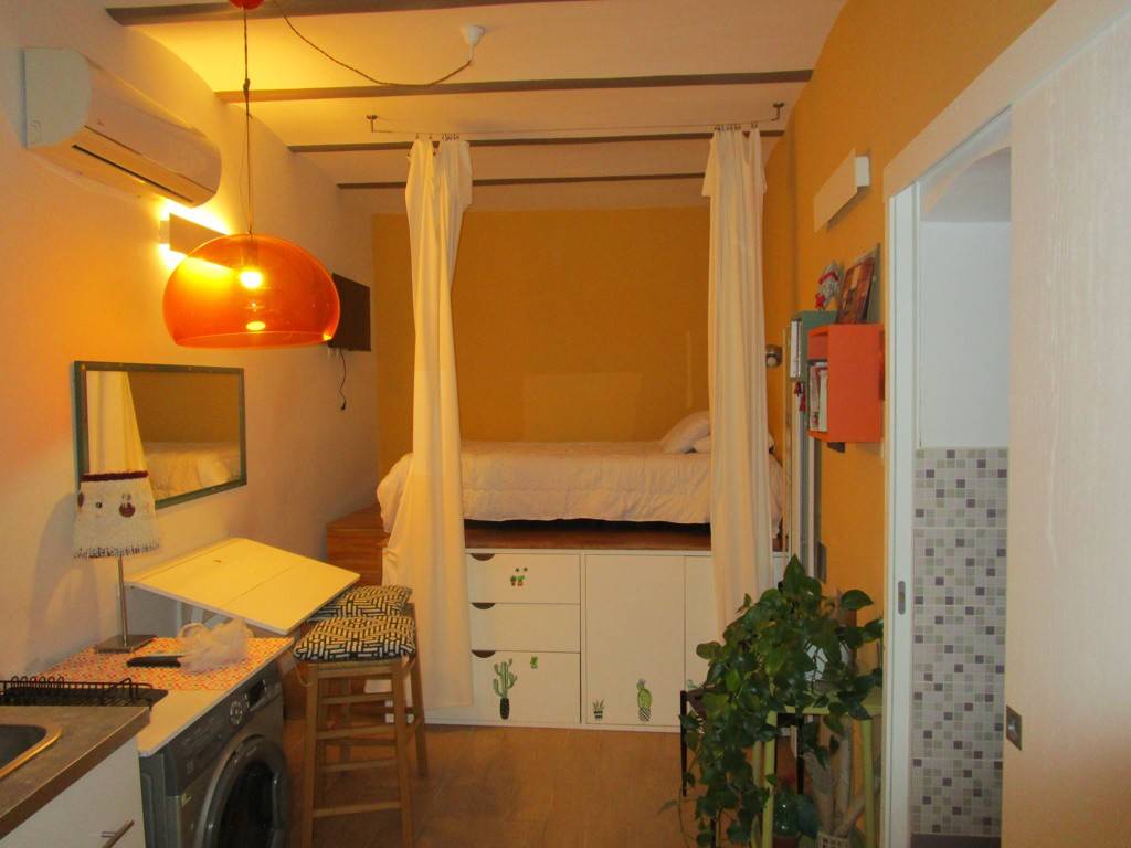 appartamento in vendita a Napoli in zona Chiaia