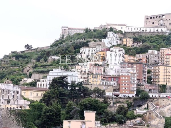 appartamento in vendita a Napoli in zona Arenella