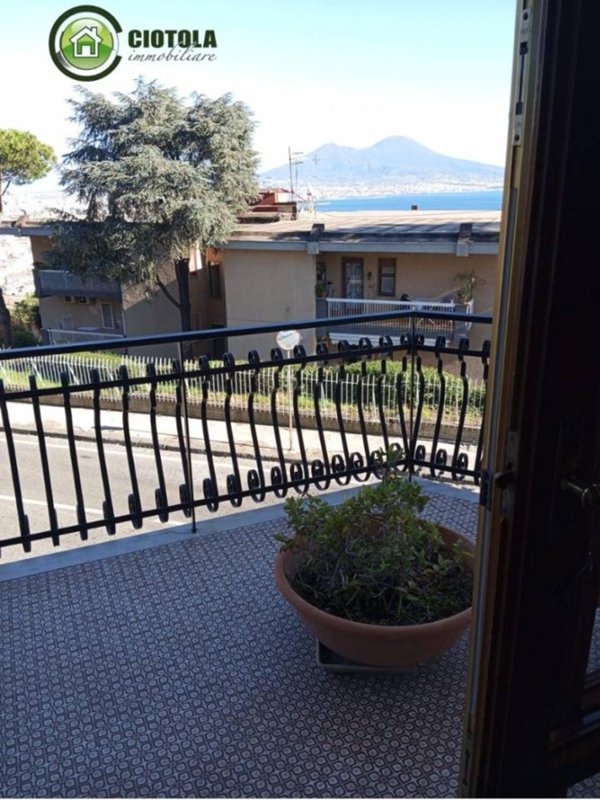 appartamento in vendita a Napoli in zona Posillipo