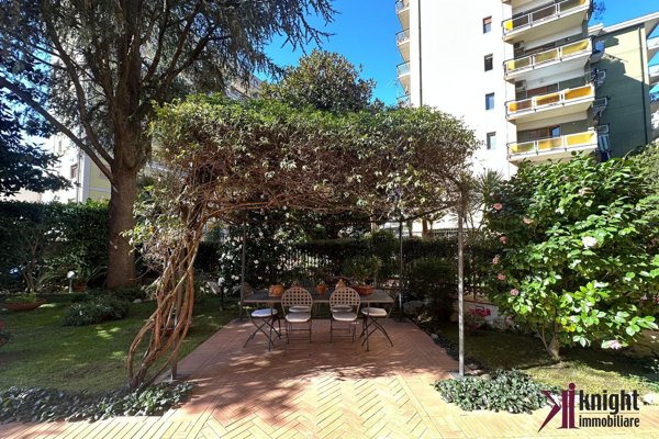 appartamento in vendita a Napoli in zona Arenella