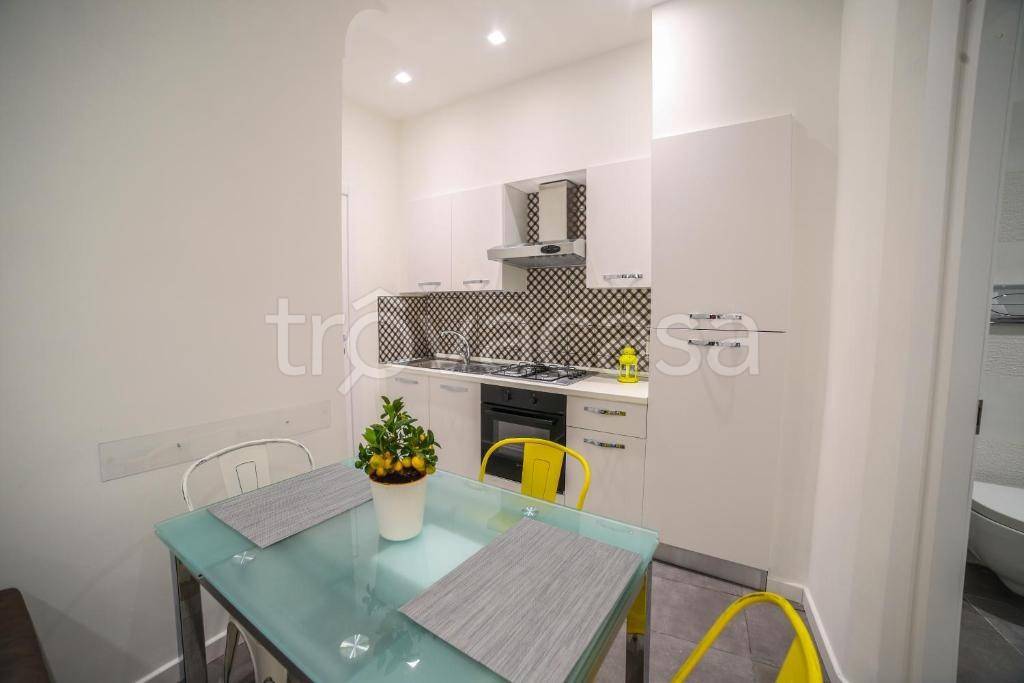 appartamento in vendita a Napoli in zona Porto