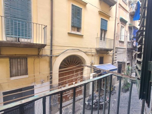 appartamento in vendita a Napoli in zona Stella