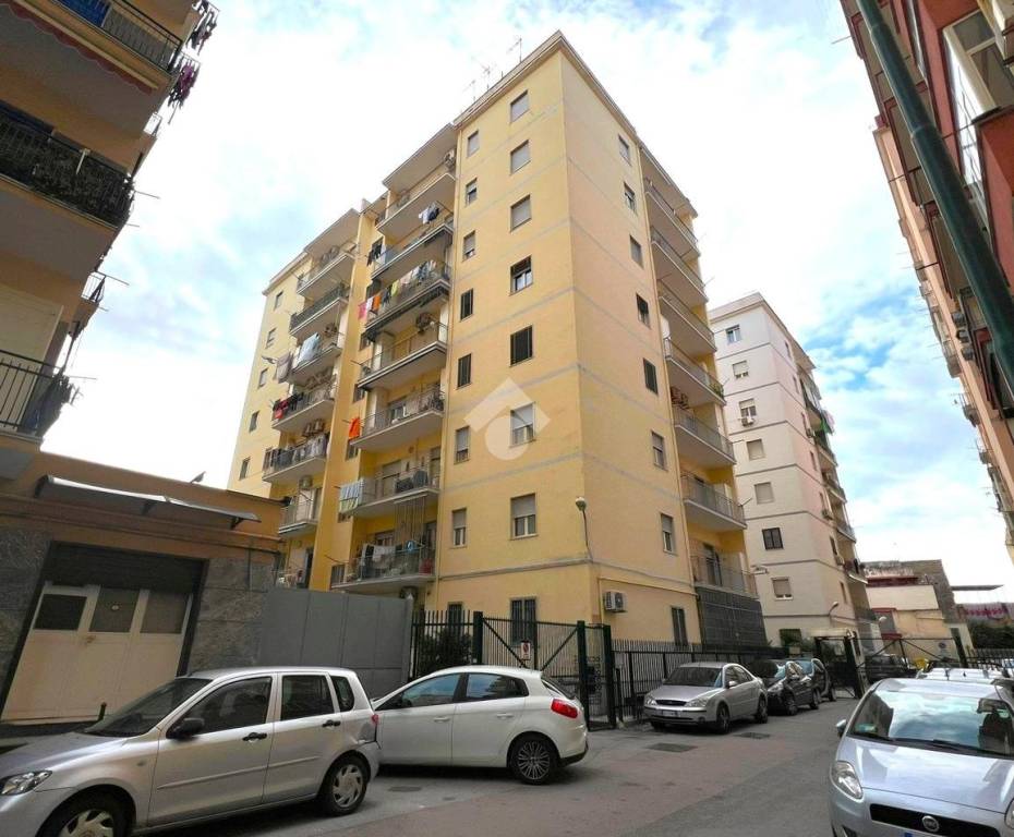 appartamento in vendita a Napoli in zona San Giovanni a Teduccio