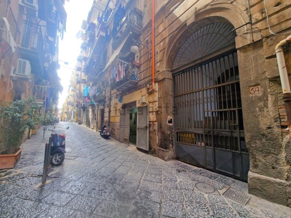 appartamento in vendita a Napoli