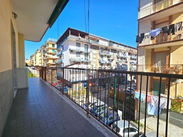 appartamento in vendita a Napoli in zona Bagnoli