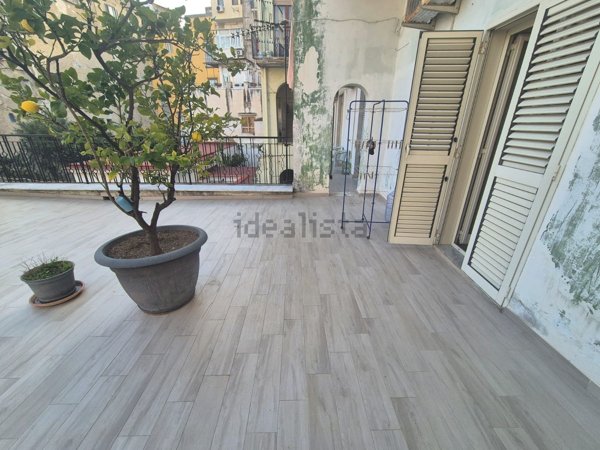appartamento in vendita a Napoli in zona Avvocata