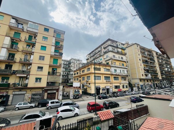 appartamento in vendita a Napoli in zona Fuorigrotta