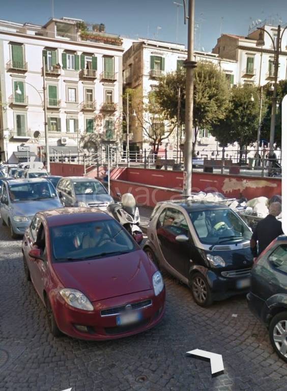 appartamento in vendita a Napoli in zona Stella