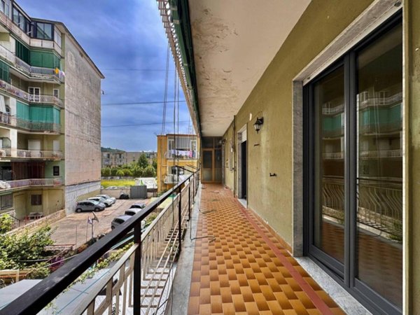appartamento in vendita a Napoli in zona Pianura