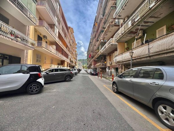 appartamento in vendita a Napoli in zona Pianura