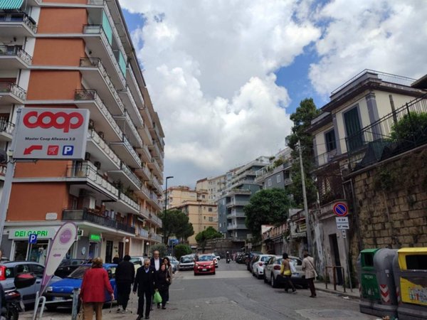 appartamento in vendita a Napoli in zona Arenella