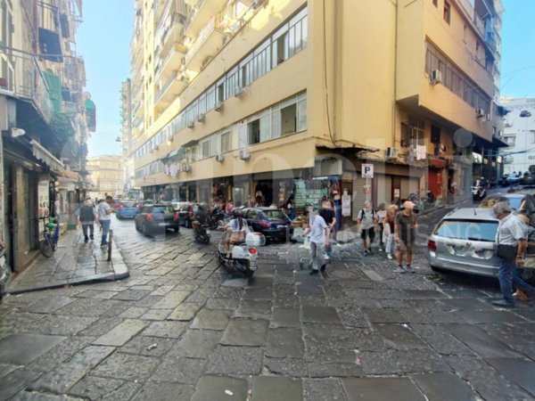negozio in vendita a Napoli