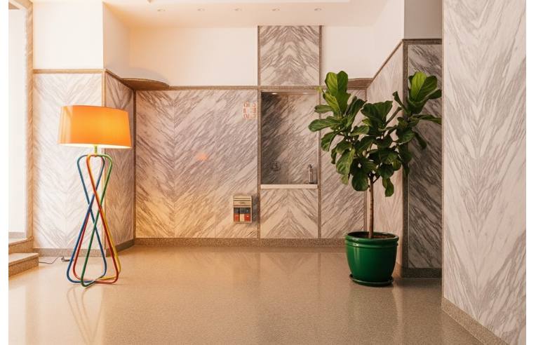 locale commerciale in vendita a Napoli in zona Pendino / San Giuseppe