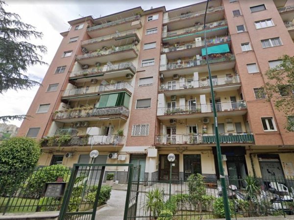 appartamento in vendita a Napoli in zona Bagnoli