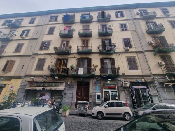 appartamento in vendita a Napoli in zona Pendino / San Giuseppe