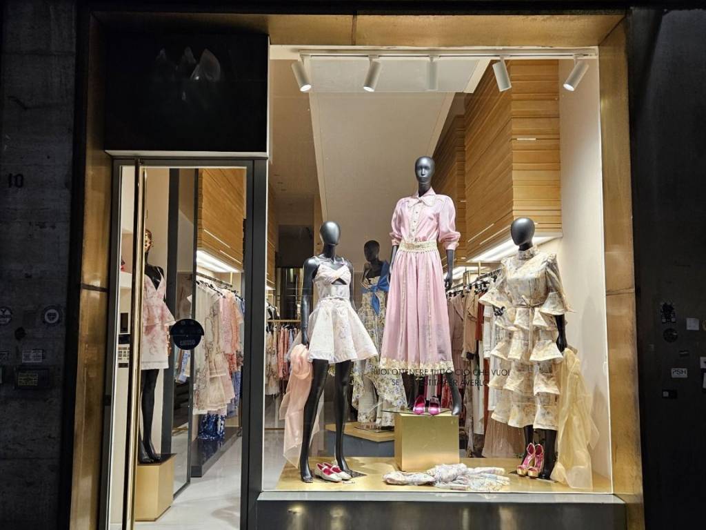 negozio in vendita a Napoli in zona Chiaia