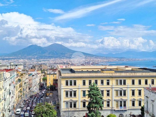 appartamento in vendita a Napoli in zona Avvocata