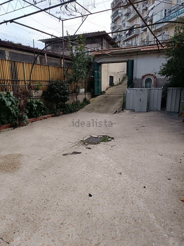 appartamento in vendita a Napoli in zona Marianella