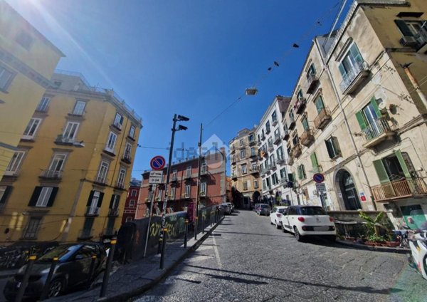 appartamento in vendita a Napoli