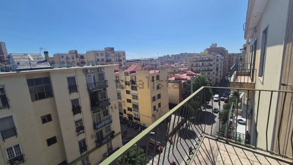 appartamento in vendita a Napoli in zona Arenella