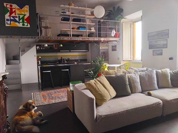 appartamento in vendita a Napoli in zona Chiaia
