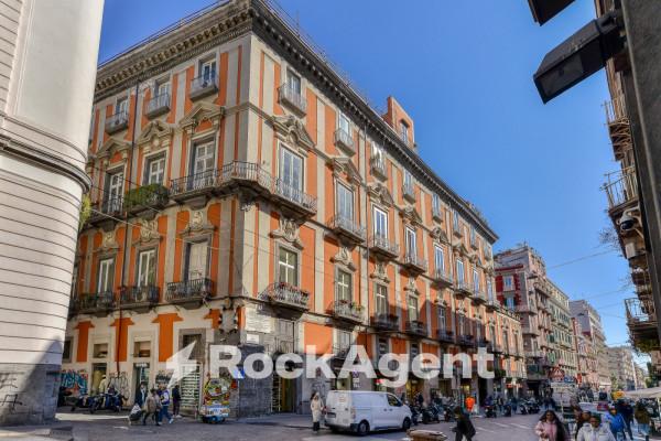 appartamento in vendita a Napoli in zona Stella