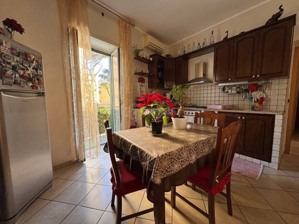 appartamento in vendita a Napoli in zona Bagnoli