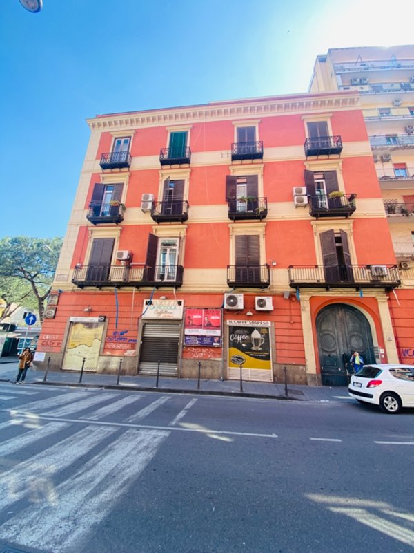 appartamento in vendita a Napoli in zona Arenella