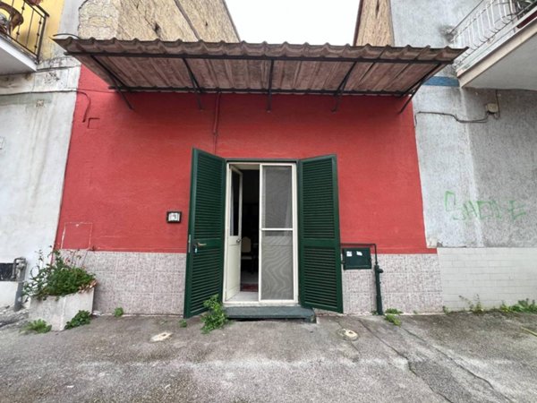 casa indipendente in vendita a Napoli in zona Ponticelli