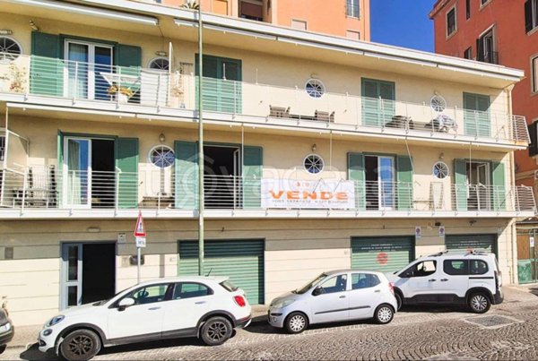 appartamento in vendita a Napoli in zona Bagnoli