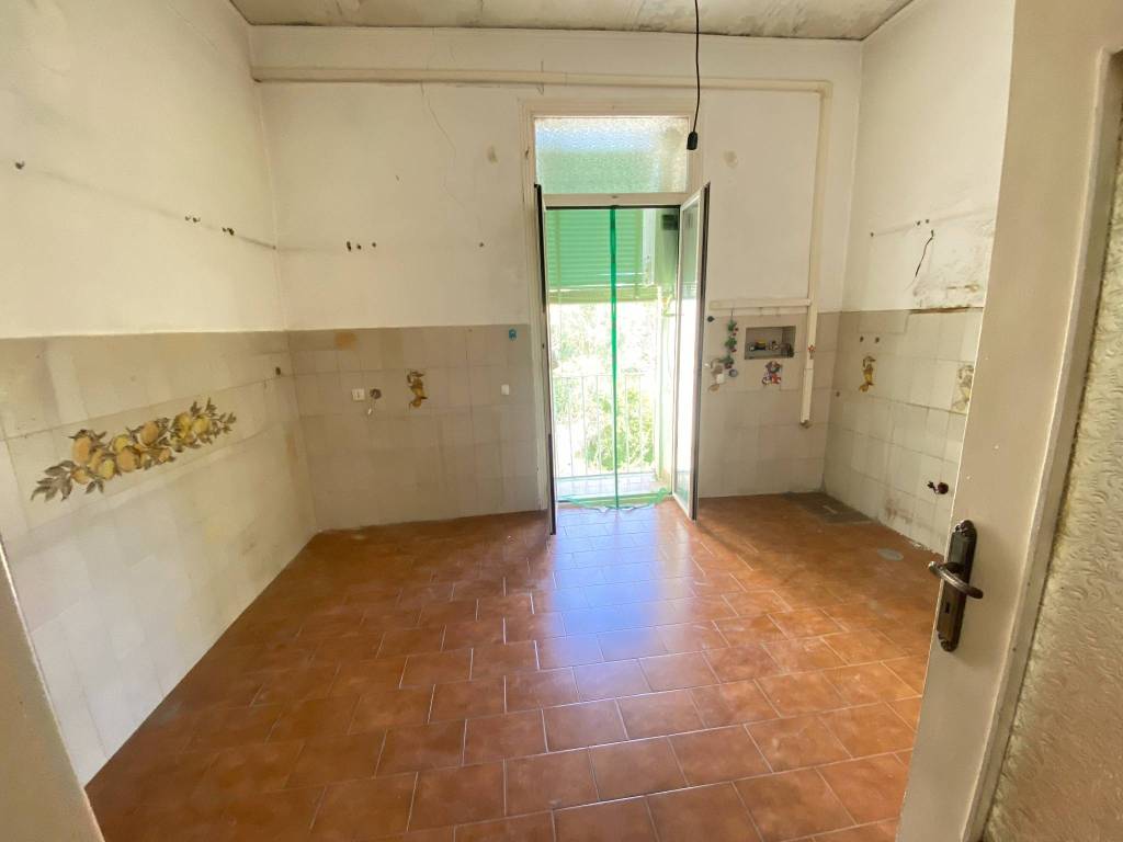 appartamento in vendita a Napoli in zona Avvocata