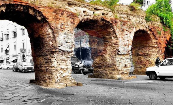 appartamento in vendita a Napoli in zona Capodimonte / Colli Aminei
