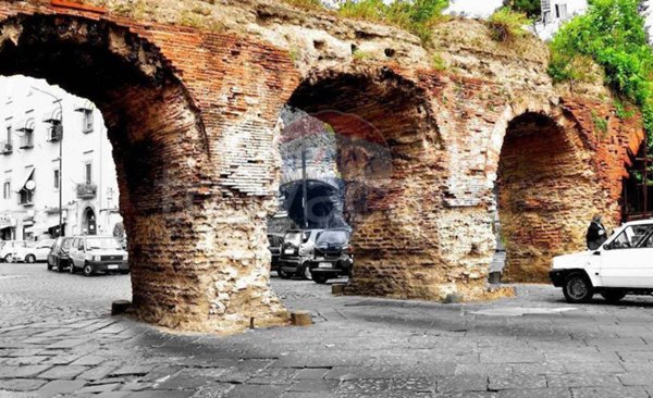 appartamento in vendita a Napoli