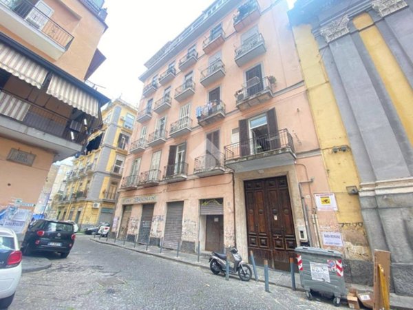 appartamento in vendita a Napoli in zona Pendino / San Giuseppe
