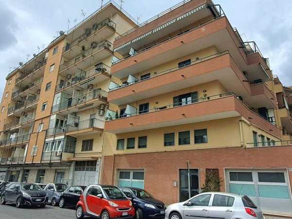 appartamento in vendita a Napoli in zona Fuorigrotta