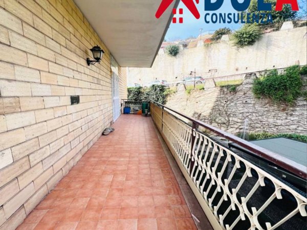 appartamento in vendita a Napoli in zona Fuorigrotta