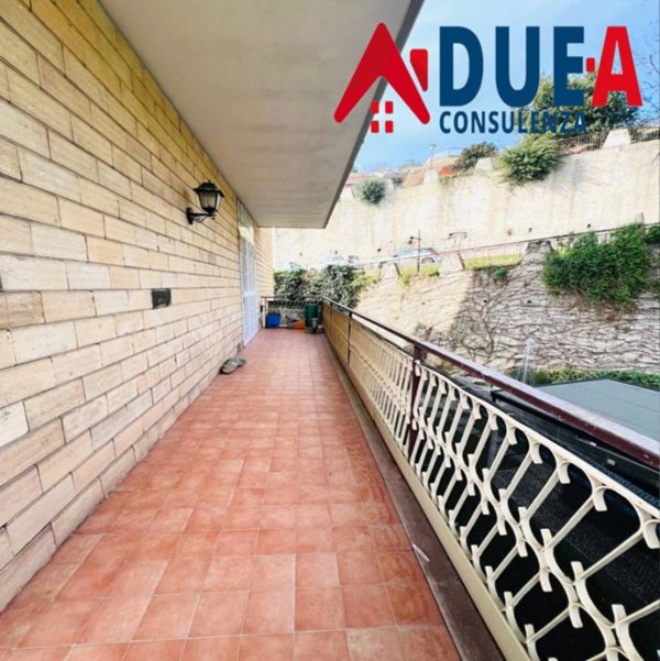 appartamento in vendita a Napoli in zona Posillipo