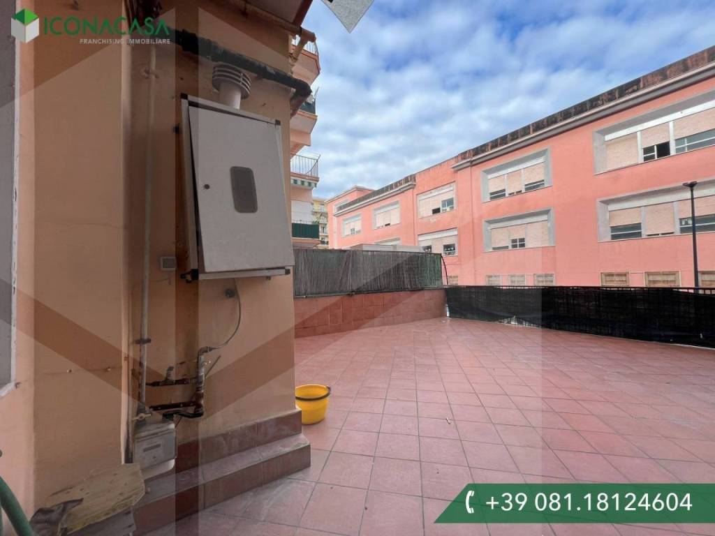 appartamento in vendita a Napoli in zona Bagnoli
