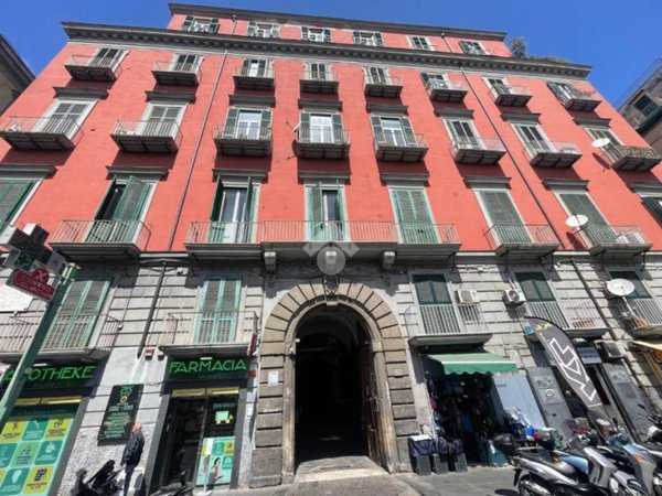 appartamento in vendita a Napoli in zona Stella