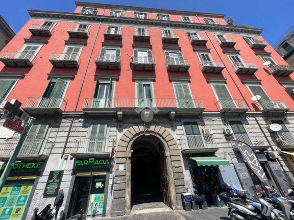 appartamento in vendita a Napoli in zona Stella