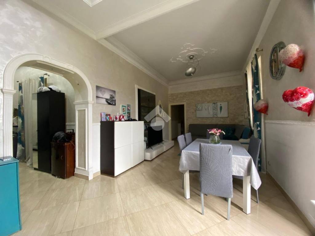 appartamento in vendita a Napoli in zona Capodimonte / Colli Aminei