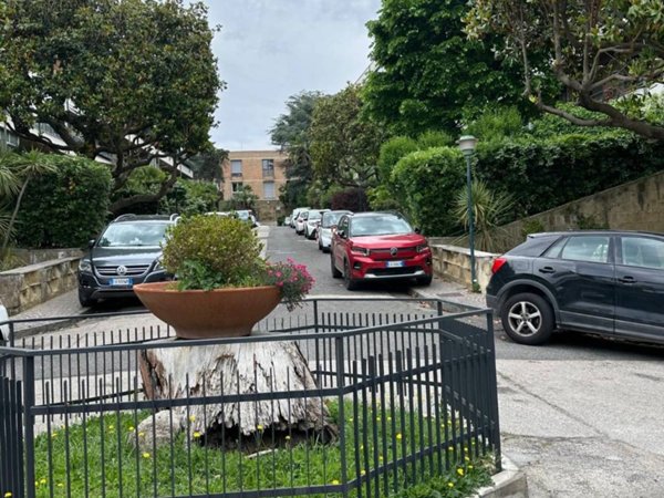 appartamento in vendita a Napoli in zona Posillipo