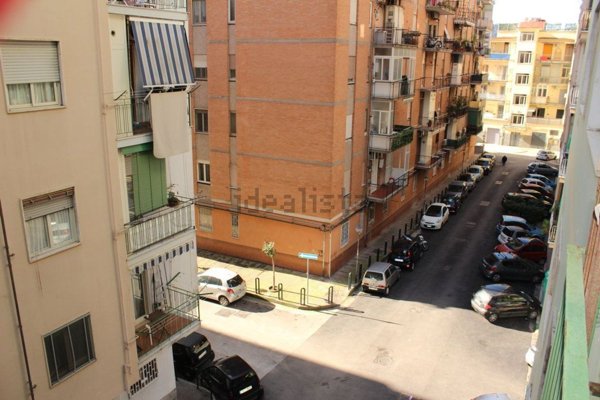 appartamento in vendita a Napoli in zona Bagnoli