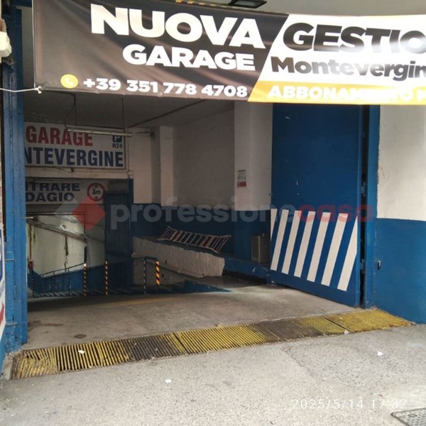 negozio in vendita a Napoli in zona Soccavo