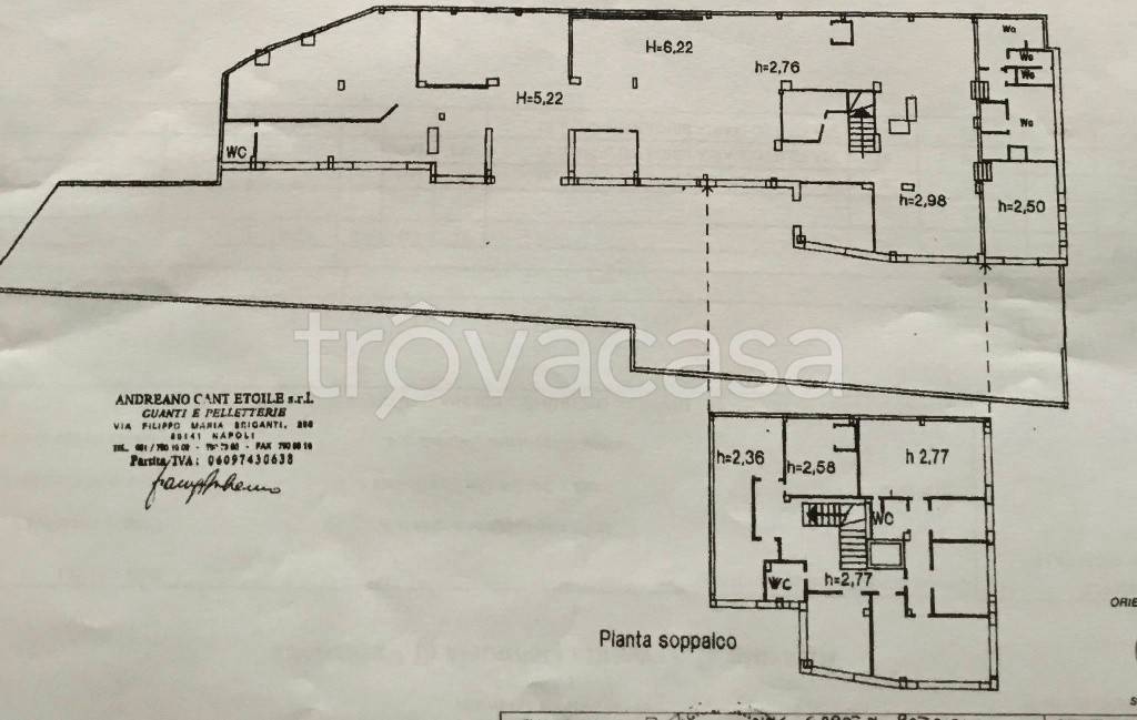 locale commerciale in vendita a Napoli in zona Capodichino