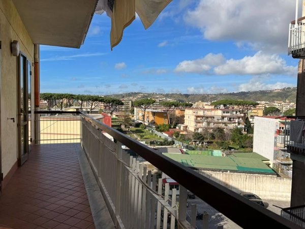 appartamento in vendita a Napoli in zona Pianura