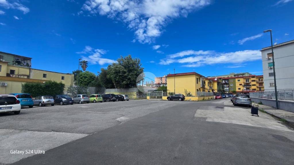 appartamento in vendita a Napoli in zona Fuorigrotta